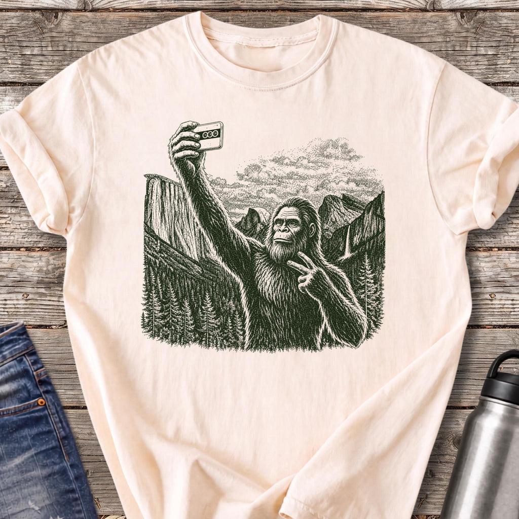 Sasquatch Selfie T-Shirt — Ivory